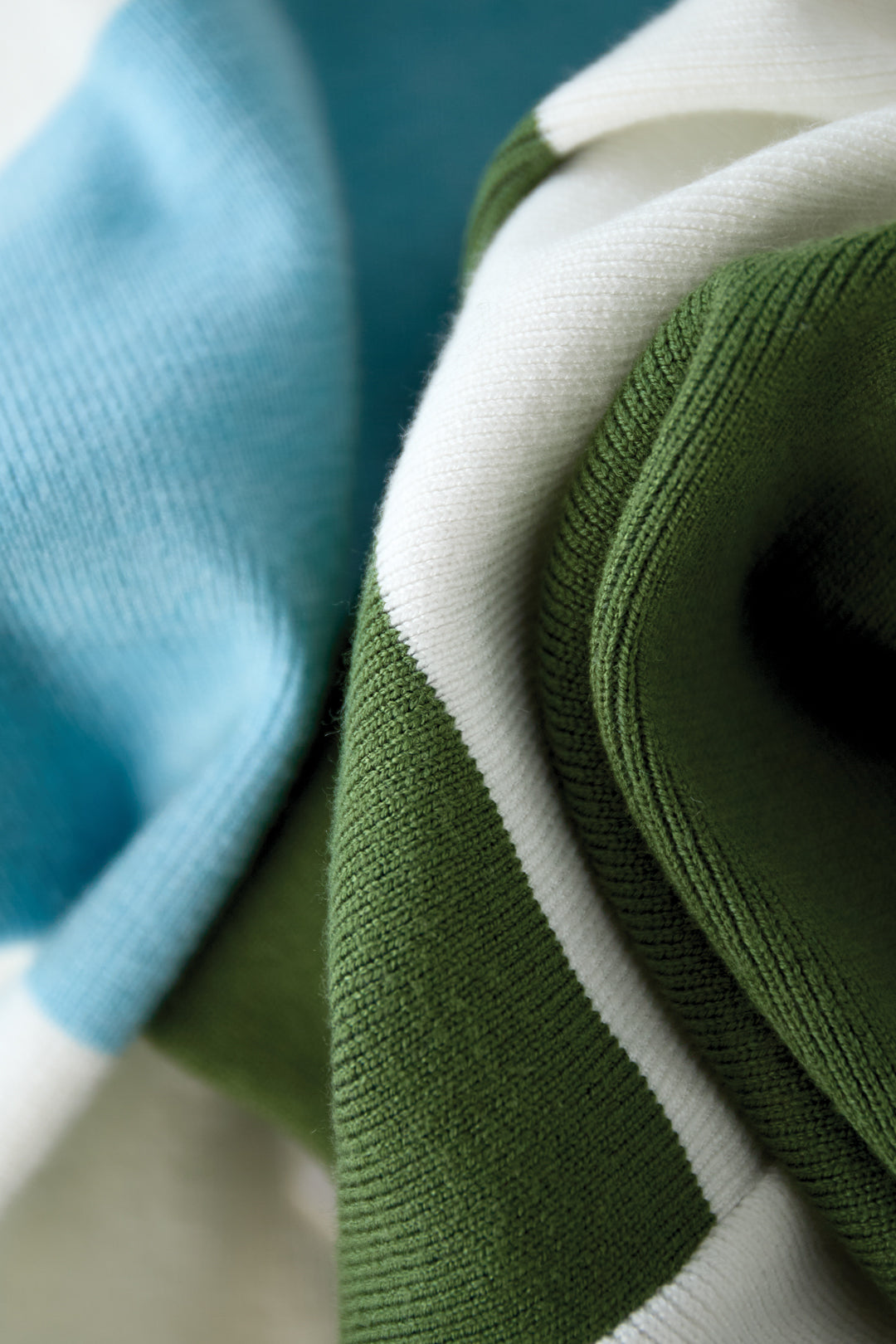 Karla Polo-Pullover – Streifen – getragen (2)