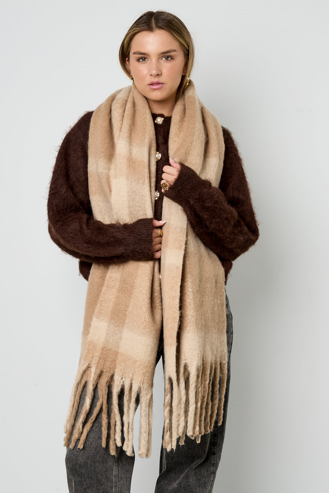 Hanne Karoschal in Beige – getragen (2)