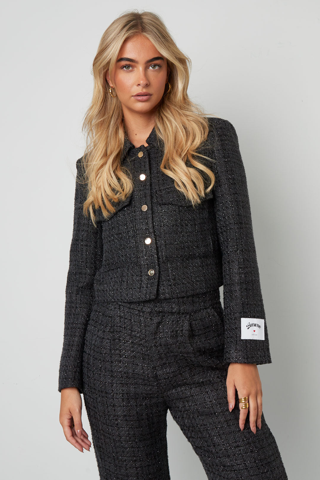 Marit Jacke – Tweed-Optik in Schwarz – getragen (2)