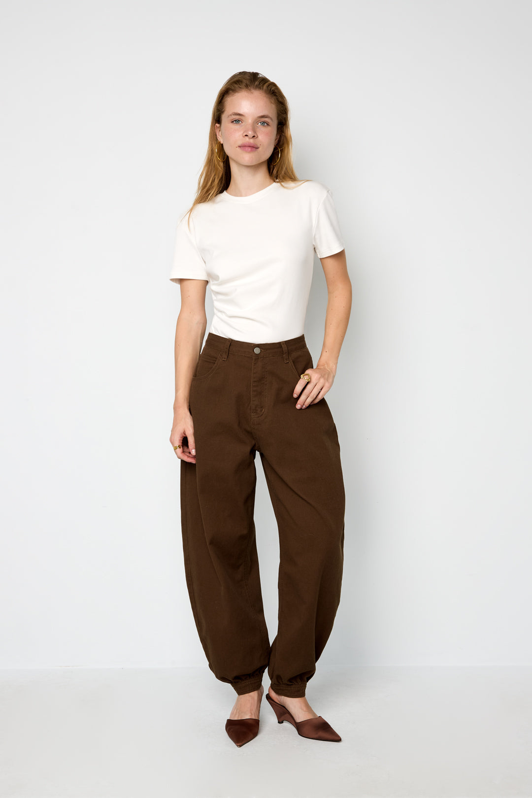 Juna Ballonjeans in Braun – getragen (3)