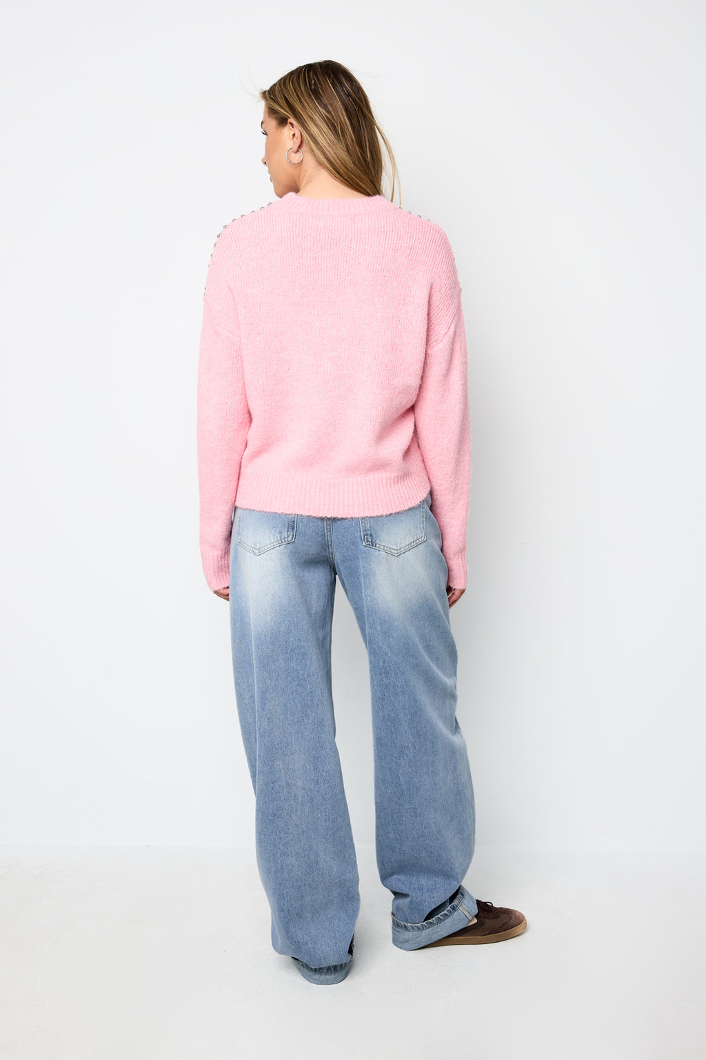 Greta Nietenpullover in Rosa – getragen (6)